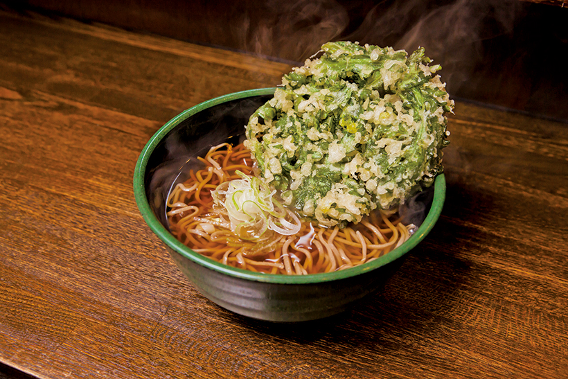 【昼は立ち食いそば】トラック＆タクシー運転手の寄り所! 開店と同時に店が埋まる本牧の立ち食いそば屋「そば坊主」