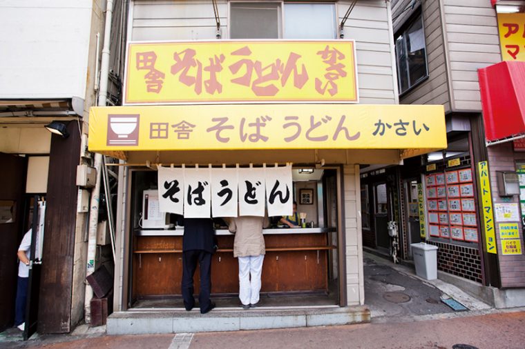 ↑店舗は中野サンモール商店街入口の右側にある。鮮やかな黄色の看板は、中野区民にとって慣れ親しんだ風景だ