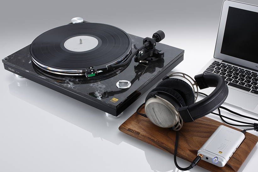 アナログレコードを多彩に楽しむならコレ! ハイレゾ出力やUSB録音もできるレコードプレーヤー ティアック「TN-570」