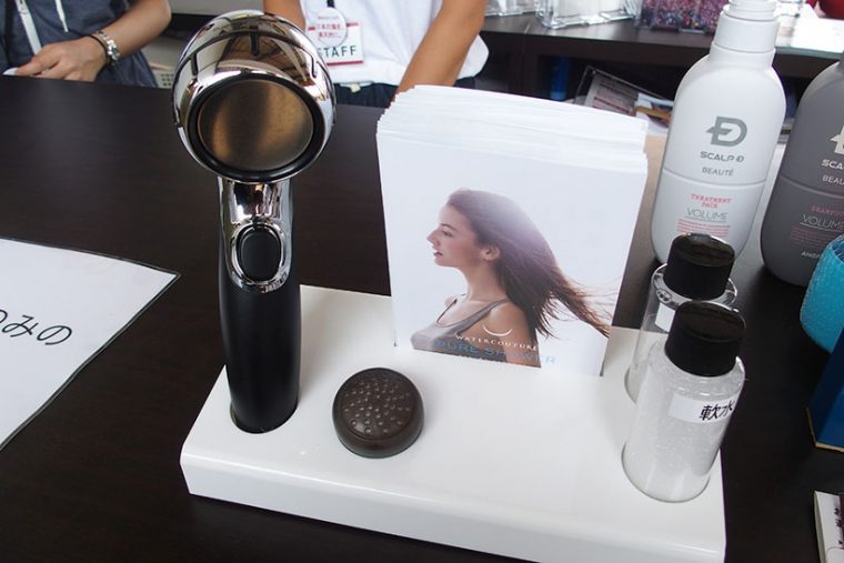 ↑女性用は軟水に変えるシャワーヘッドを使用