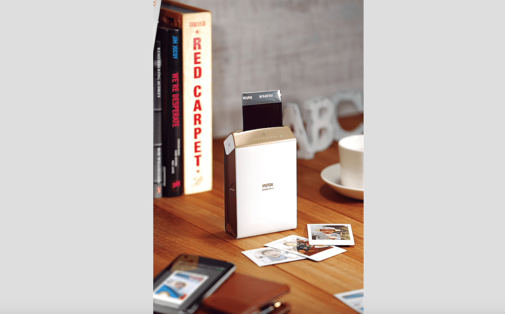 速い、美しい、楽しいーースマホ写真をチェキに出力できる超小型プリンターが新登場!