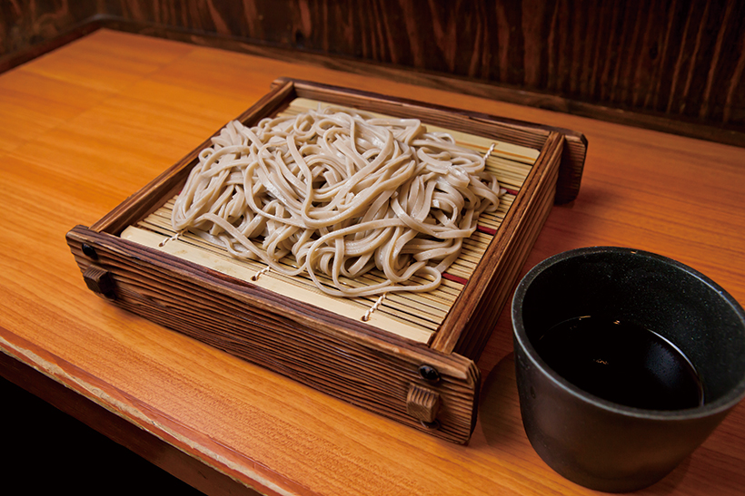 【昼は立ち食いそば】旨くて安すぎる十割そばが大人気! 渋谷で愛され続ける「嵯峨谷 渋谷店」
