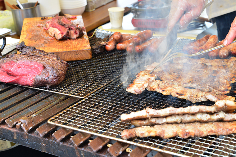 【各国の美食を破格で堪能】高コスパグルメの街・五反田を象徴する夏祭りの出店をレポート！