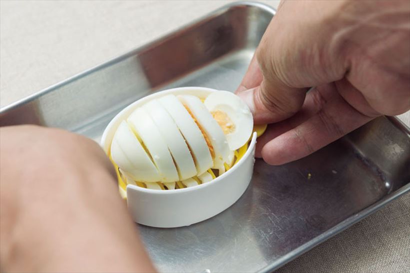 【検証】100円ショップの「たまご調理器」と「パン切りナイフ」は本当に使えるのか？