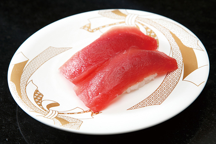 【回転寿司の名店】ネタのデカさに勝るコスパはなし! 豪快なデカ寿司目当てにハマっ子が通い続ける「網元 伊豆」