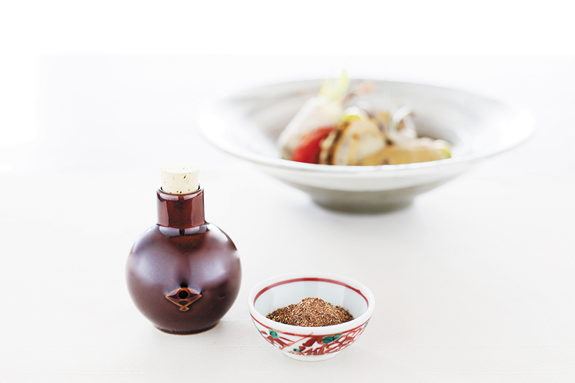 しょうゆやドレッシングが粉末に!? 「画期的」と話題の粉調味料は旨みが濃くて便利すぎ!
