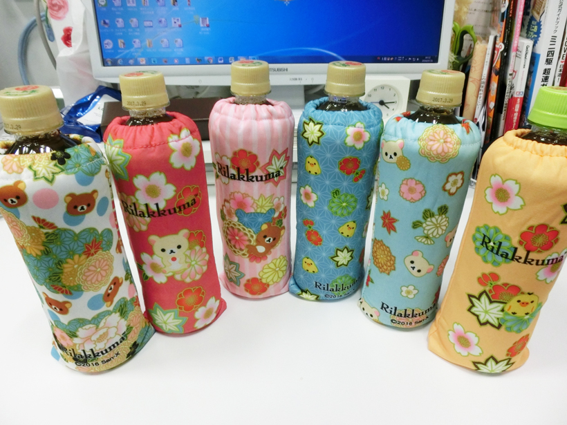 ↑コンプリートした「お~いお茶」のボトルカバー