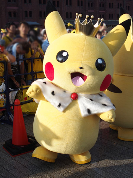 ↑王様も一緒に踊ってご満悦
