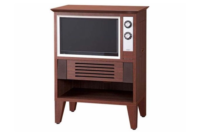昭和の思い出がよみがえる!? レトロデザインの液晶テレビ「EREO」