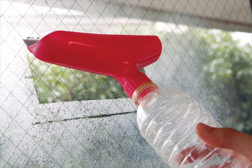 【ぜんぶ108円】水道がなくても水掃除ができる「ペットボトル装着クリーナー」を家事研究家が本音レビュー！