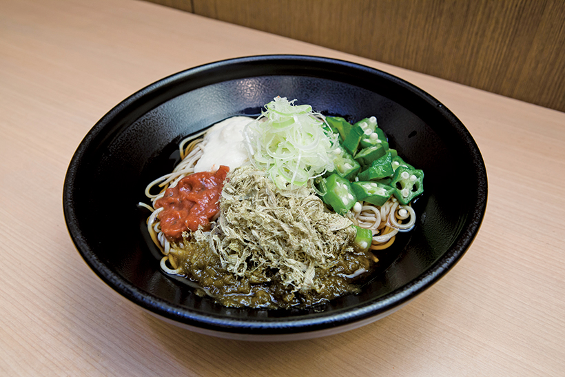 【昼は立ち食いそば】 店名を冠した夏季限定そばが大人気! オフィス街・五反田の優良店「そば処 ことぶき」