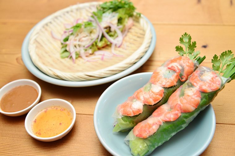 ↑手巻き生春巻き 1本350円