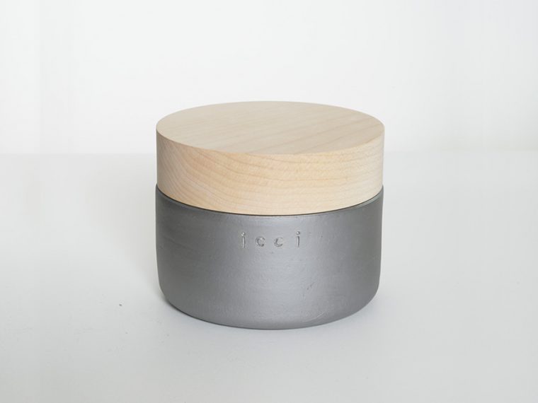 ↑kawara bowl (fat)(本体5616円、フタ1512円)