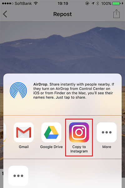 ↑共有メニューが表示されたら、「Copy to Instagram」をタップ