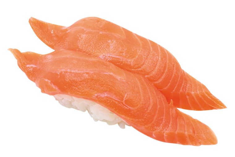 ↑サーモン/二貫(138円) サーモンがシャリを覆い 尽くすほどビッグサイズで 肉厚。脂の乗りがどよく、 うまみが口の中にじんわり 広がる。128円は安い!