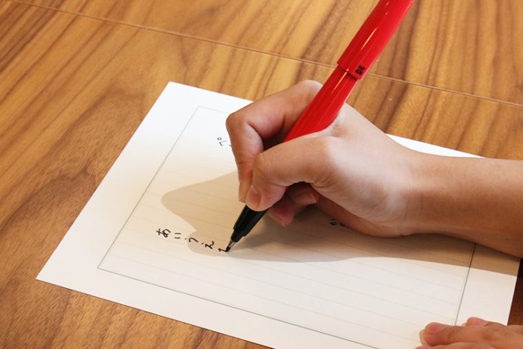 ↑金属軸化によって、まるで別物のような書き味に変身