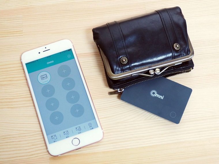 ↑OMNI Bluetooth Card の設定はこれで完了。あとは財布やバッグなど貴重品にOMINI Cardを入れましょう
