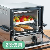 ↑2段使用だと、おかずもパンも熱々のまま食べられます