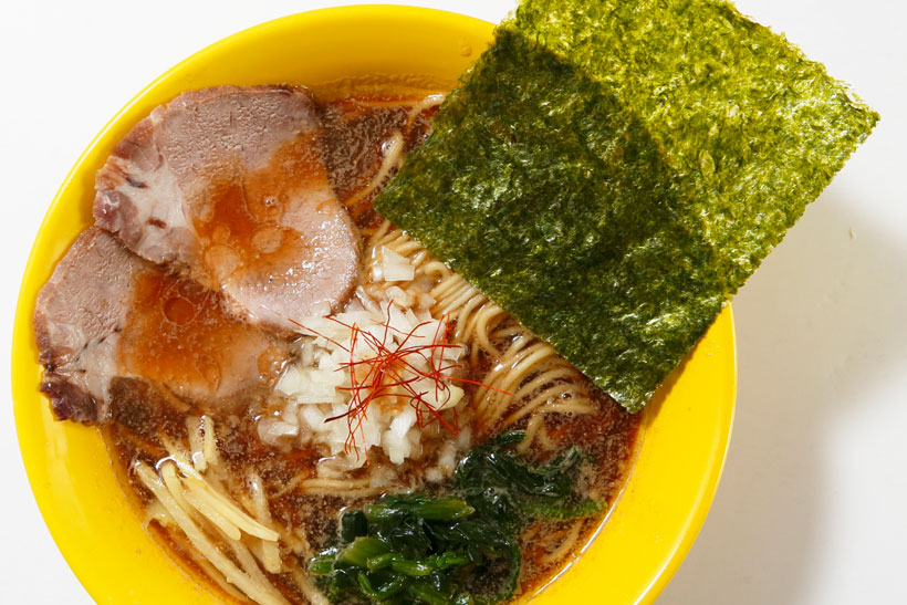 【絶品ラーメン】煮干がバチッと効いて醤油ダレが深みをプラス! 東京・神泉の「ドラクエみたい」な店って?
