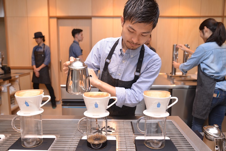 一世風靡の「ブルーボトルコーヒー」が六本木に! その佇まいはオアシスを想わせる落ち着きよう