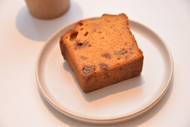 ↑キャラメルいちじく パウンドケーキ 432円