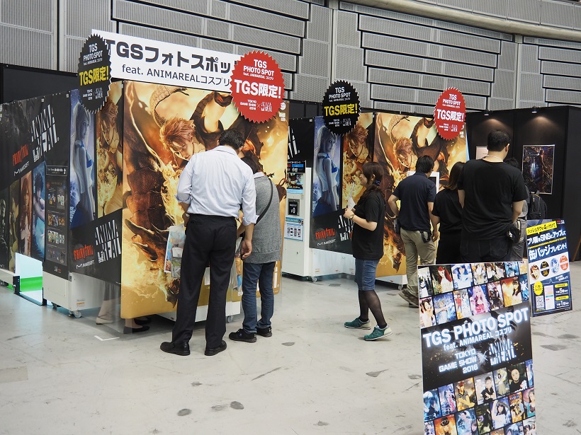 ↑フードコートとして開放していたイベントホールには、TGSフォトスポットとして、写真シール機を用意