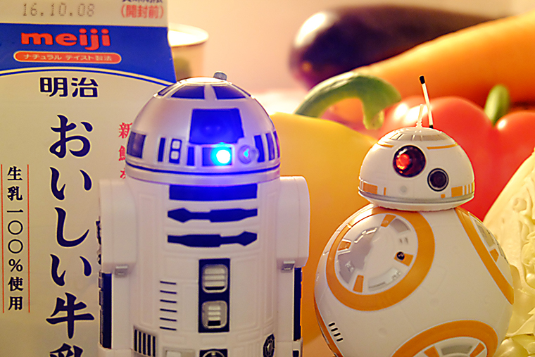 冷蔵庫を開けるとR2-D2とBB-8が……Hameeの「トーキングフリッジ」を使ってみた