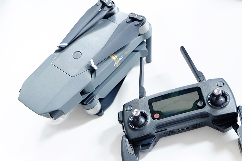 ↑Mavic Pro本体と送信機