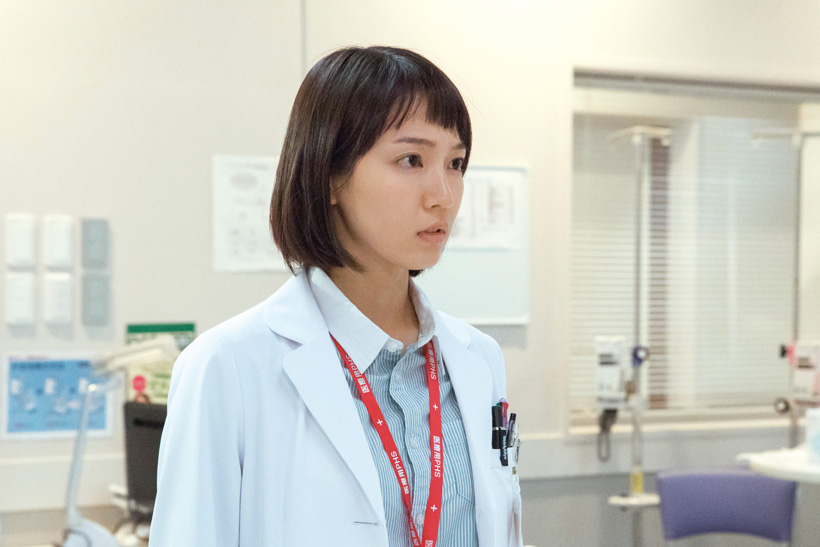 今イチバン勢いのある女優・吉岡里帆の新作は医療ドラマ――自身が語る成長とドラマへの思い