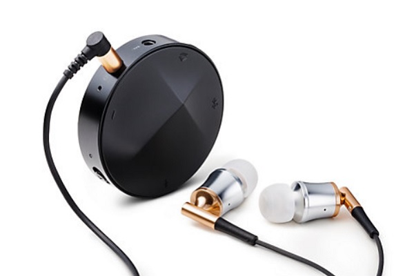 Astell&Kernと共同開発! aptX HD対応のワイヤレスポタアン「XHA-9000」