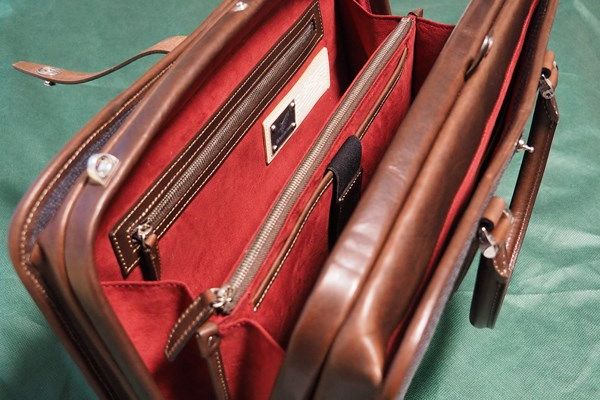 お医者さんカバンからの脱却! 「ダレスバッグ」にいま革新のときが訪れている（後編）