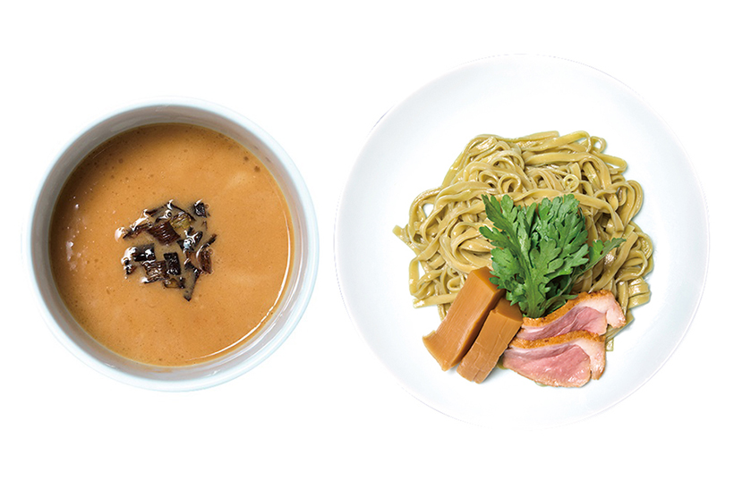 【金曜日限定】つけ麺とパスタのいいとこどり! 醤油×鶏の完成形がそろう秋葉原「紫 くろ㐂」