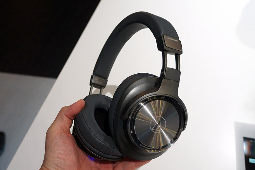 世界初! フルデジタルワイヤレスヘッドホン「ATH-DSR9BT」など注目製品が出そろったオーディオテクニカの最新モデル