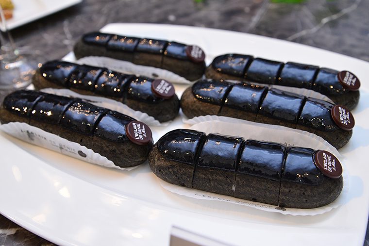 ↑ノワール(562円) オレンジ風味のホワイトチョコクリーム