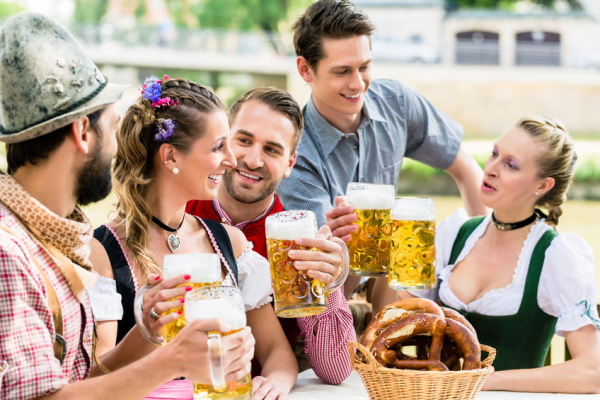 本場ドイツはスケールが違う！ 世界最大のビールの祭典「オクトーバーフェスト」とは？