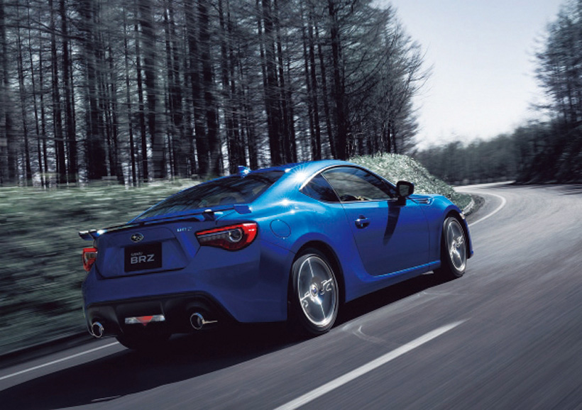 スバルBRZとトヨタ86の似ている部分と似ていない部分ーー理想の走りは同じ方向へ