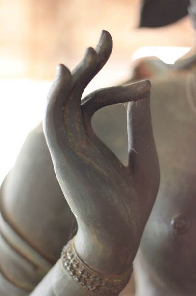 15581159 - hand of buddha image
