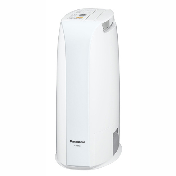 ↑デシカント式の除湿機、パナソニック「F-YZM60」（実売1万5930円）。ワイド送風で幅広く干した洗濯物にもしっかり対応します