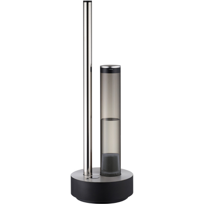 ↑超音波式の加湿器、カドーの「HM-C610S-BK」（実売価格4万5900円）。85.5cmの位置からのミスト吹き出しで部屋全体を効率よく加湿します 