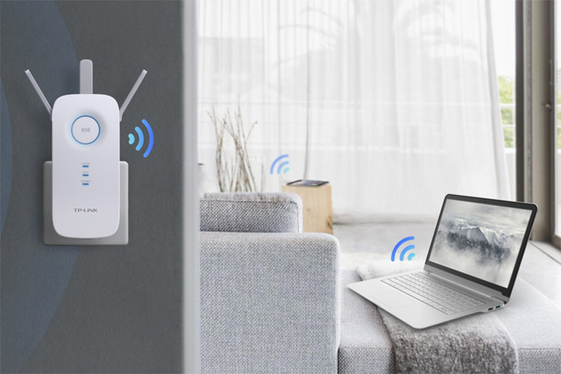 電波が届きにくい場所でも「ここWi-Fi飛んでんな」と言わせる無線LAN中継器「RE450」