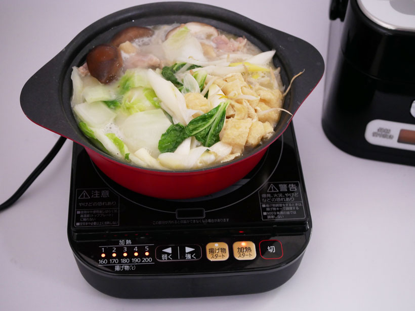 ↑どっさりと野菜や肉を入れても原価は300円ほど