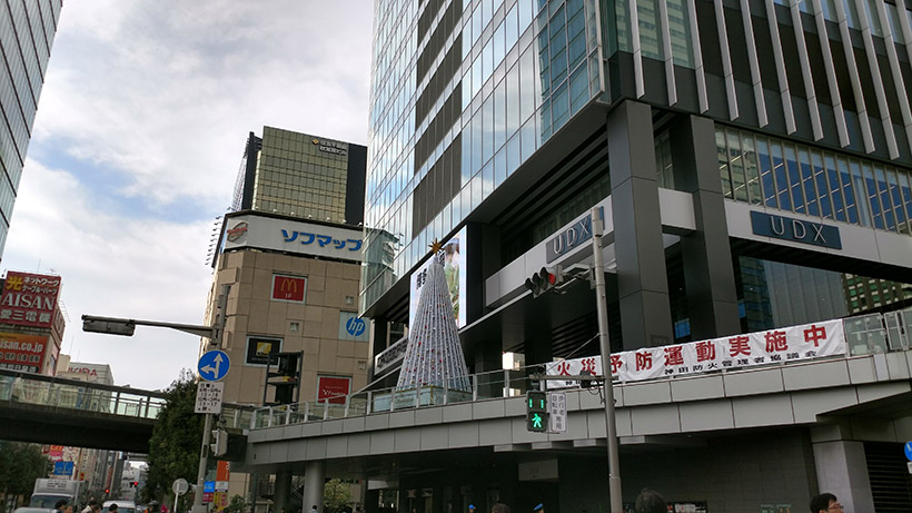 ↑本体背面の標準メインカメラで撮影