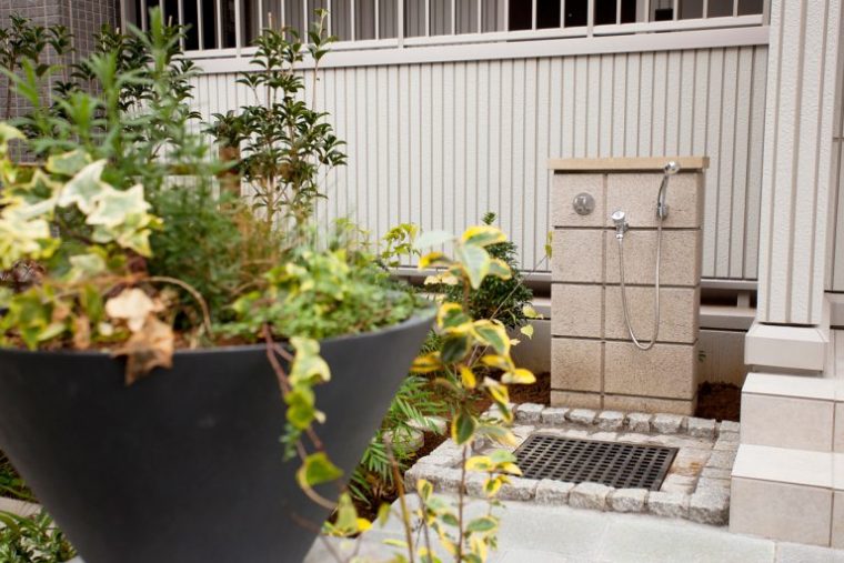↑各棟にペット専用の足洗い場が設置されています