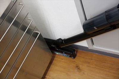 ↑手首を返すだけでノズルが狭い隙間に入るのが便利