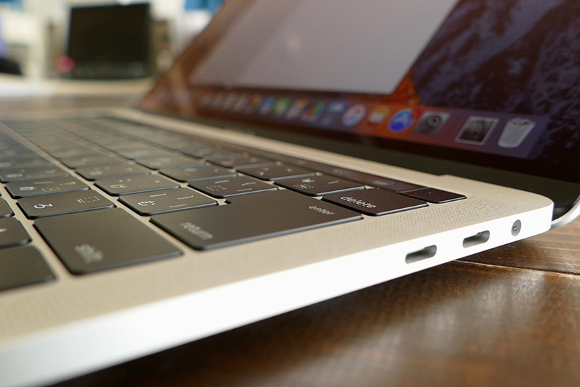 ↑MacBook Proも大きな音がでる
