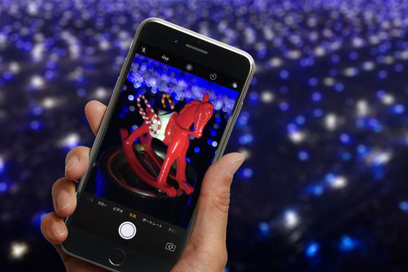 スマホでイルミネーションを美しく撮る3つのコツ――その場の感動やキラキラを写真に残すには？