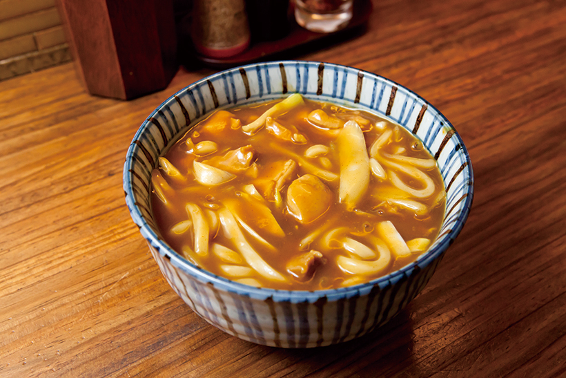 ↑カレー南蛮うどん(460円) ルーをそばつゆでのばした正統派の“ そば店のカレー”だ