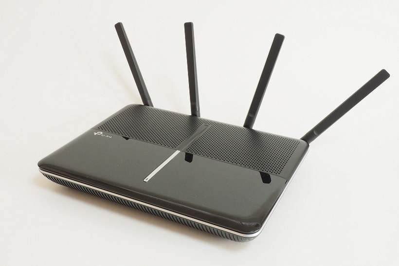 ひと昔前の無線LANルーターは最新スマホやPCの性能が台無しに!? 11ac対応「Archer C3150」で体感速度が大幅向上！