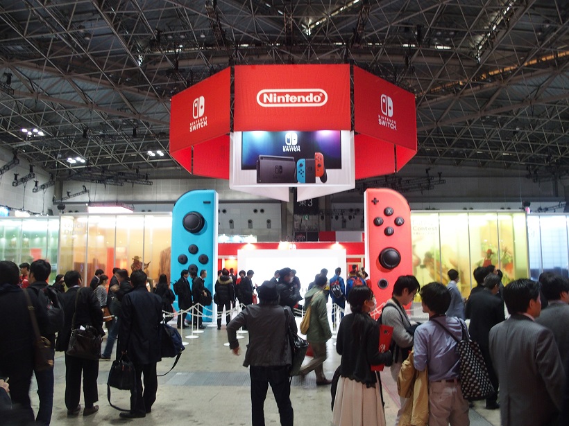 ↑会場ではプレイアブルのゲームがたくさん用意されていました。体験会当日はかなりの人出が予想されるので、絶対に遊びたいゲームを厳選しておきましょう