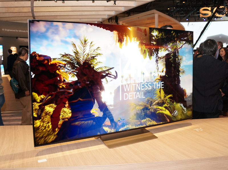 ↑ソニーは液晶テレビの“ブラビア”新シリーズ「X94E/X93E」も発表した